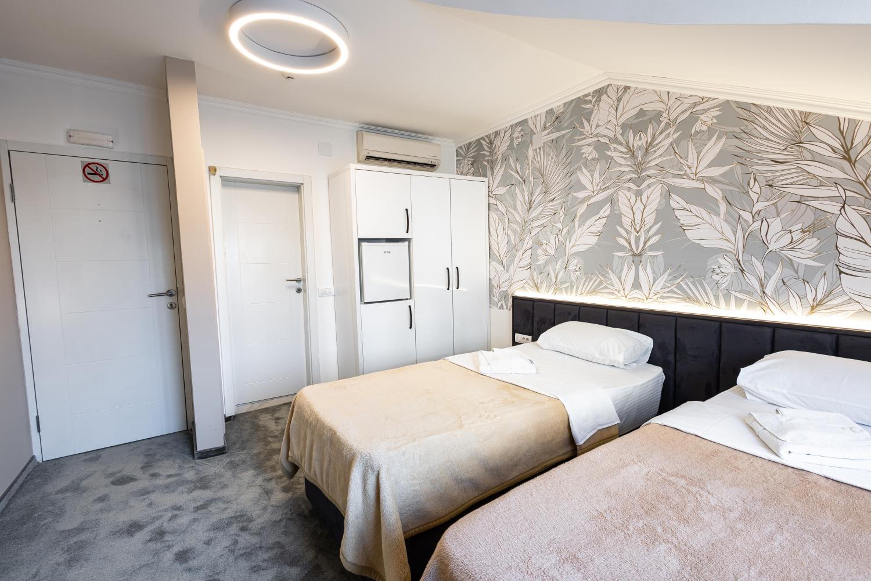 Standard, Double Bed