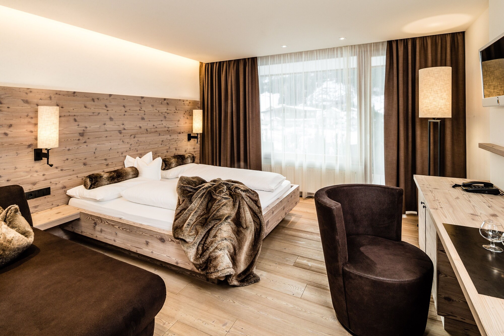 CLASSIC, DOUBLE BED