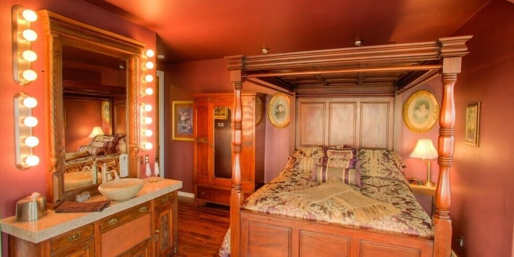 The Collins Inn And Seaside Cottages - Adults Only 38/77
