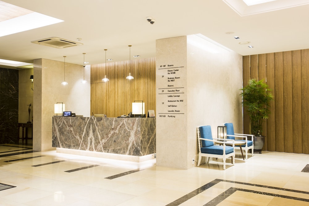 Polaris Hotel 3/51