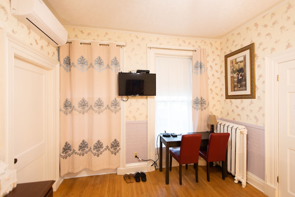 Prince Street Suites 34/50