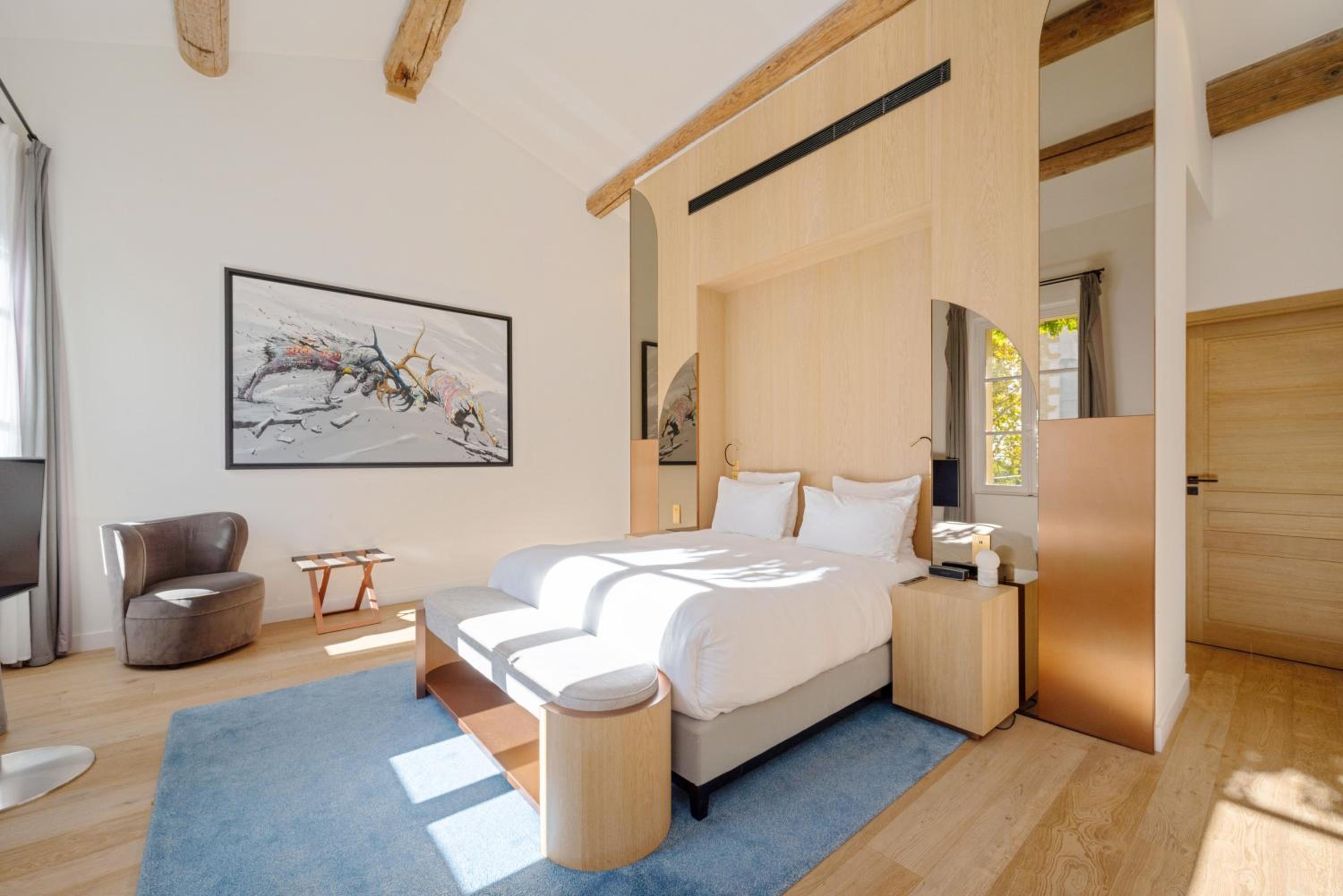 DUPLEX, SUITE