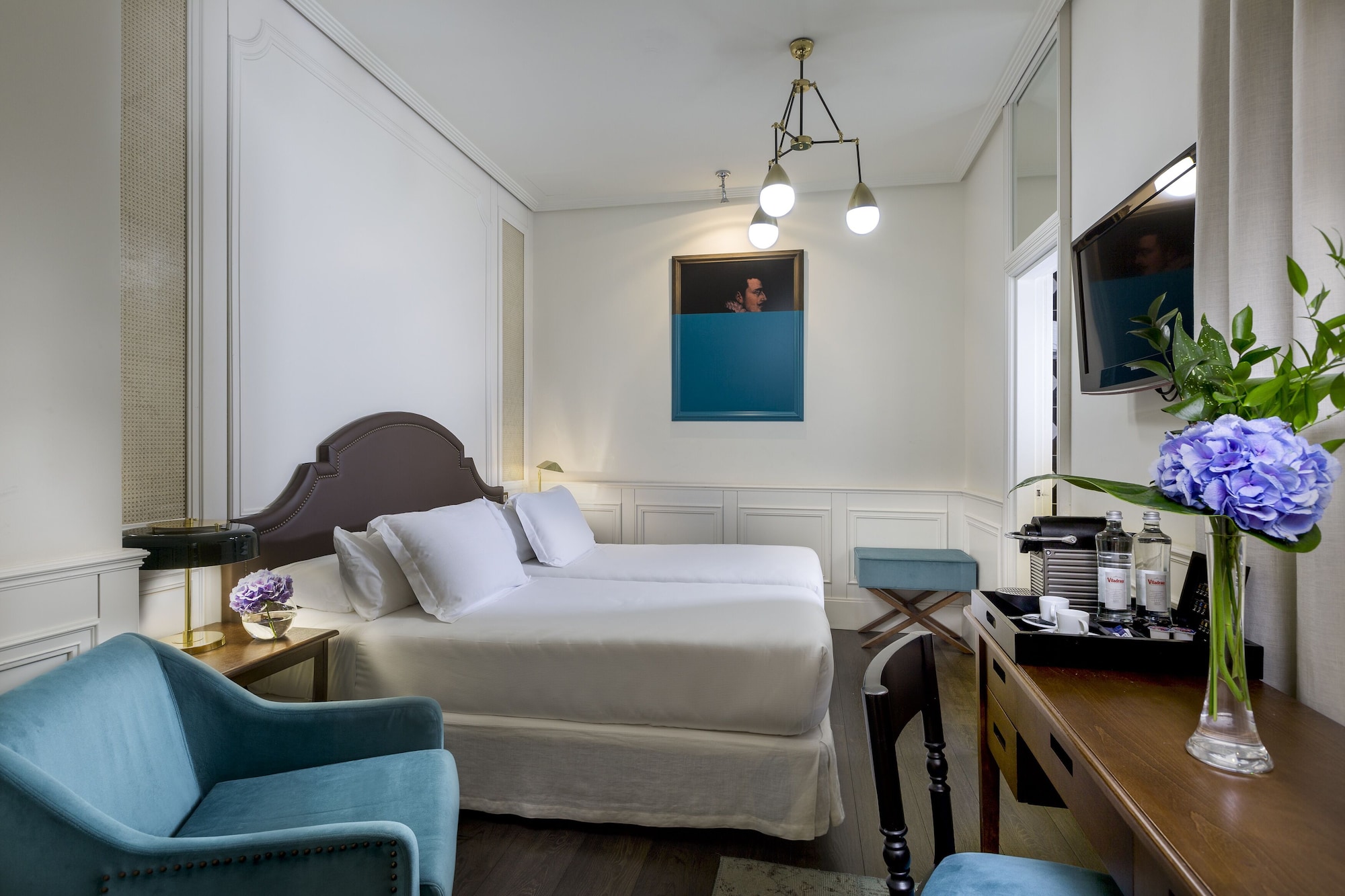 CLASSIC, DOUBLE OR TWIN BED