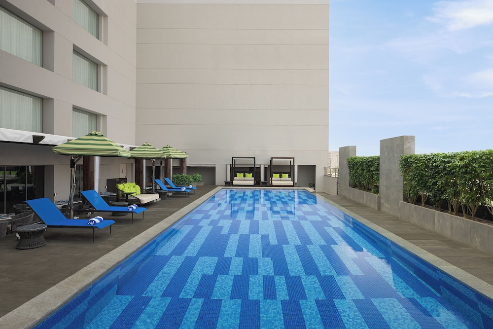 Courtyard By Marriott Ahmedabad 76/78