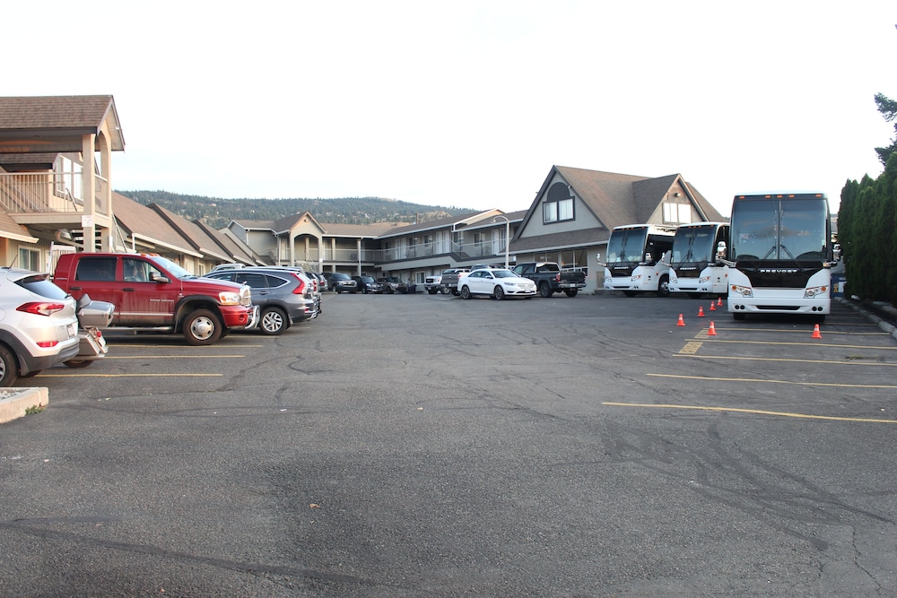 Best Budget Inn and Suites Kamloops 35/46