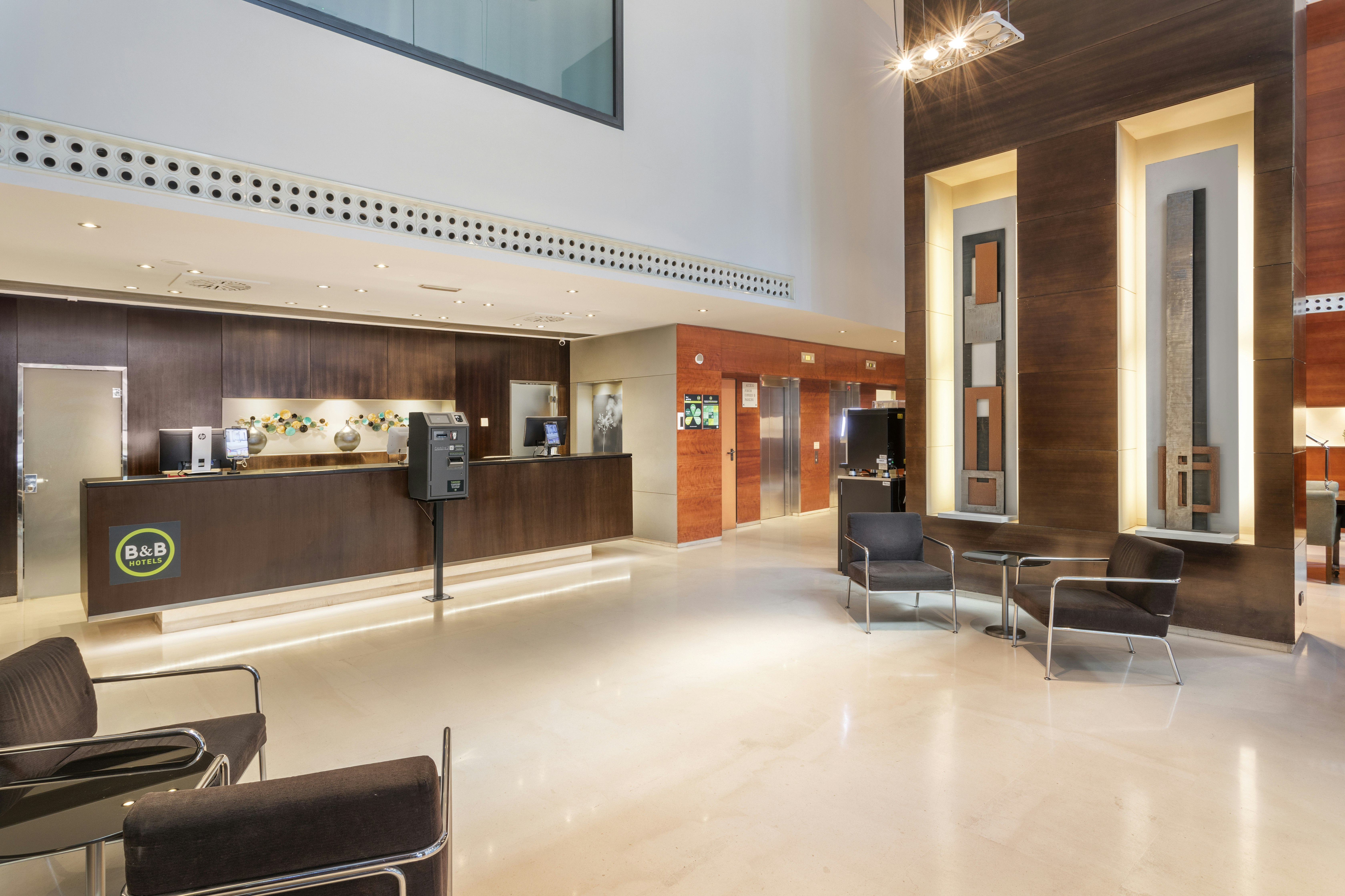 B&B HOTEL Ciudad de LLeida 3/9