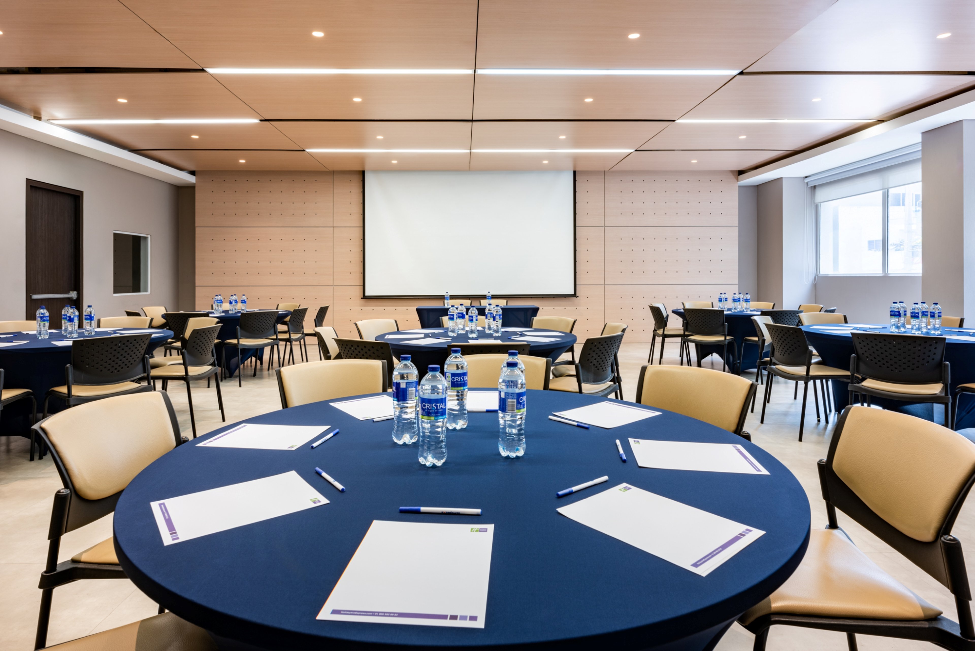 Holiday Inn Express Cartagena Bocagrande 67/77