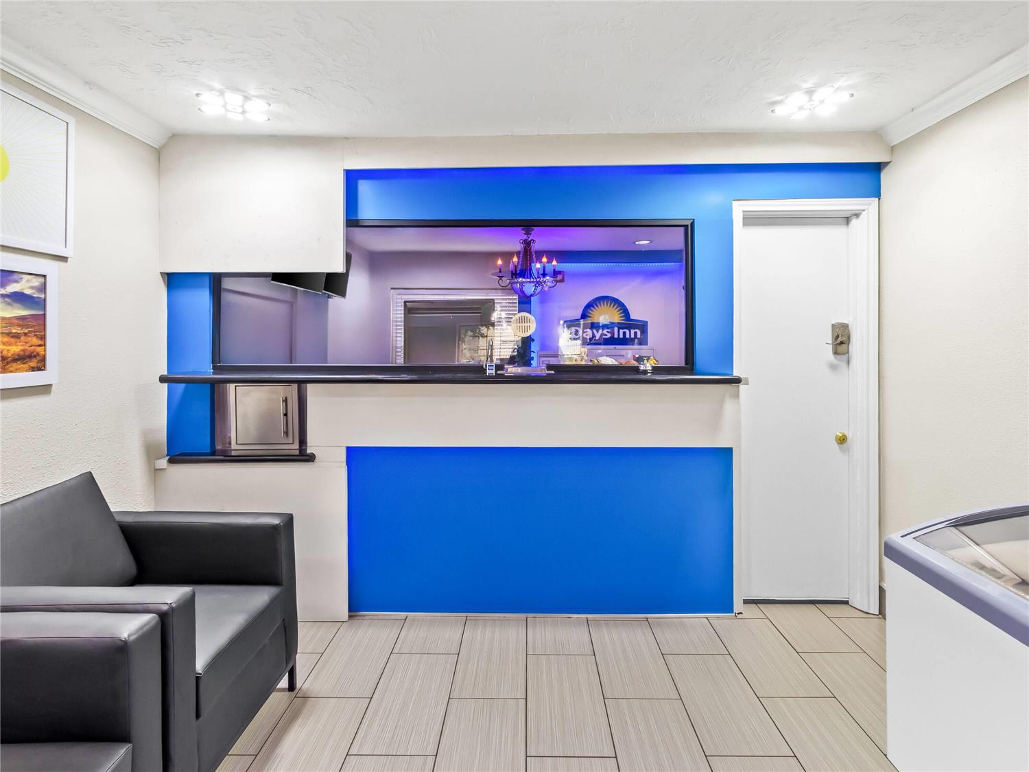 Days Inn by Wyndham Houston East 9/29