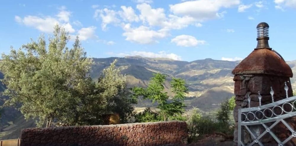 Fikirandray Lodge 21/22
