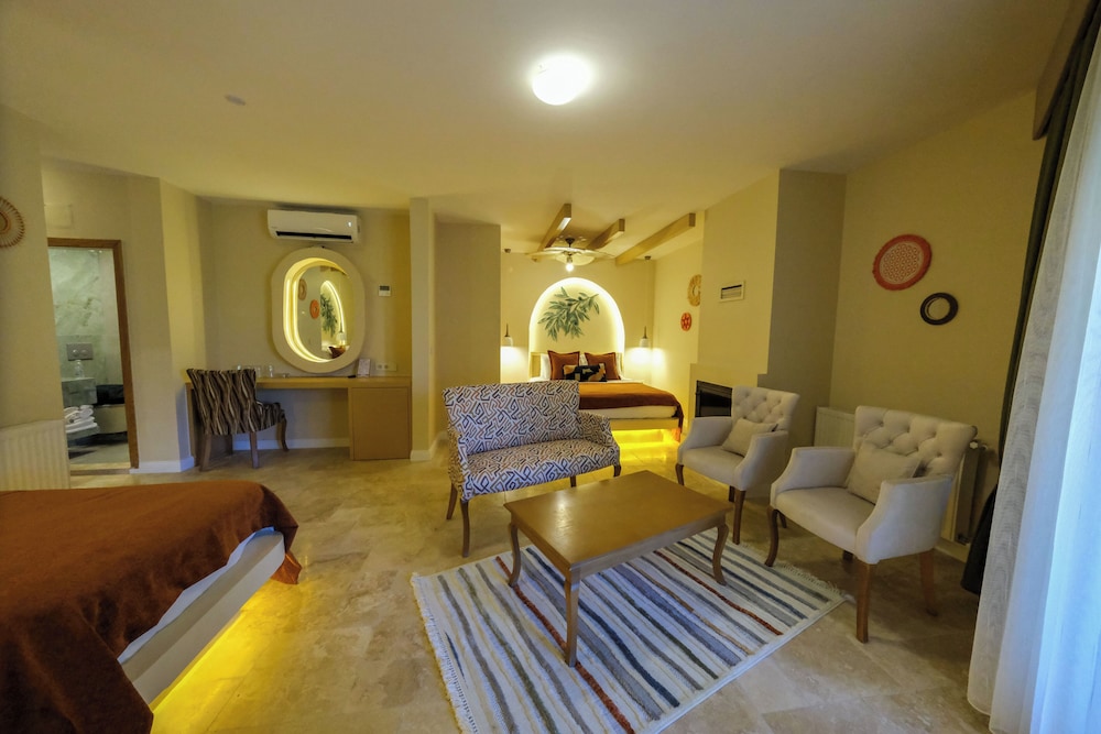 Palace Hotel Olive Odore 44/64