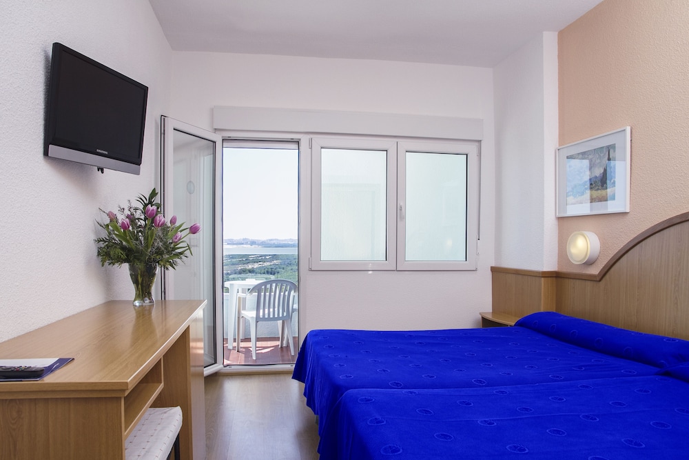 غرفة عائلية بسريرين مزدوجين، PLAYAS DE GUARDAMAR HOTEL 2/8