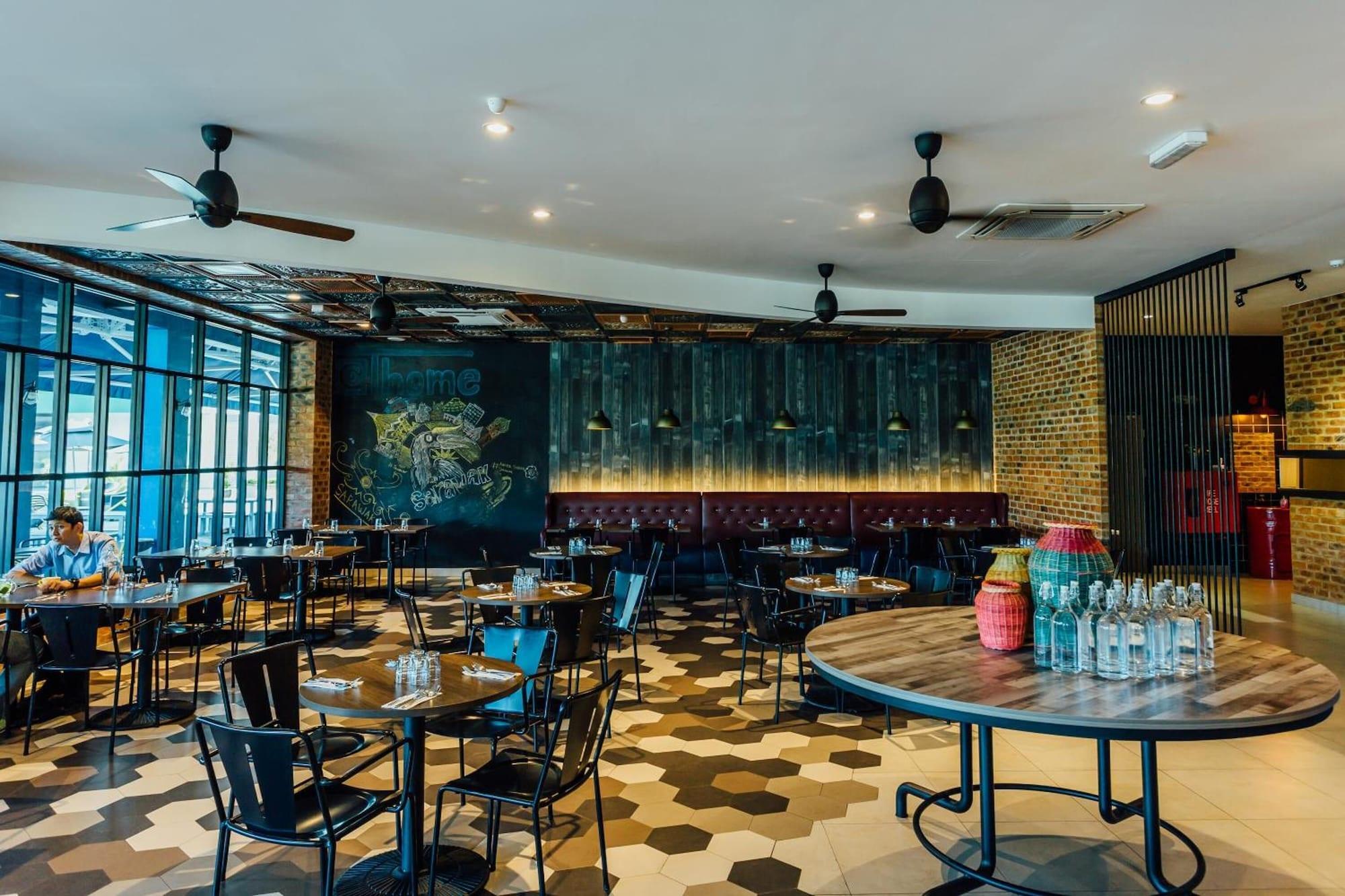 Thome Boutique Hotel 32/36