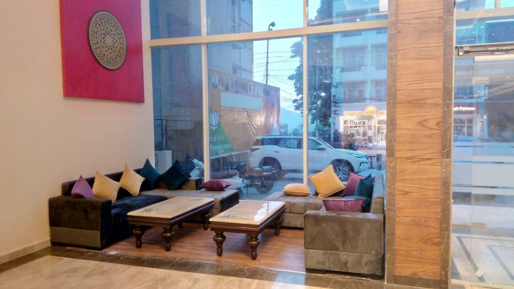 Clarks Inn Suites Katra 32/50