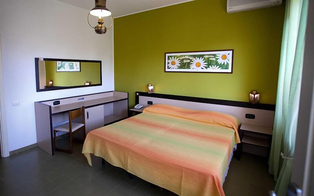 HOTELCLUB GUARDACOSTA 10/50