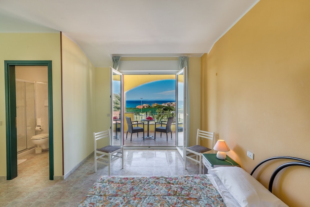 Hotel Rosa Dei Venti 26/48
