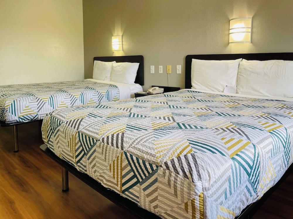 Motel6 Duncanville, TX - Dallas 19/46