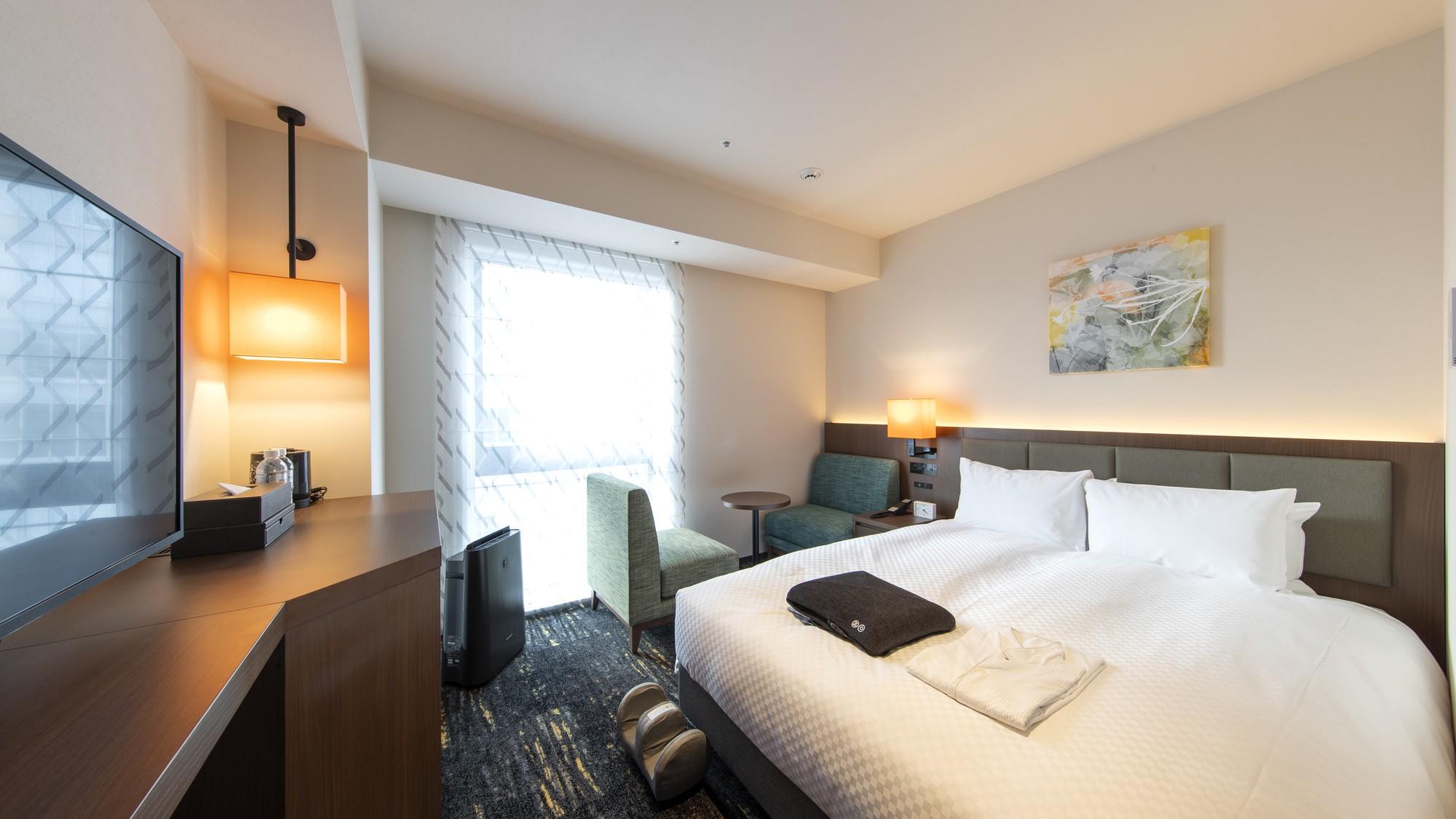 Moderate, Single, Double Bed