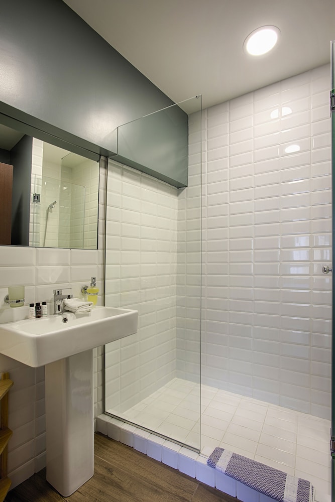 Athens 21 Hotel 32/34