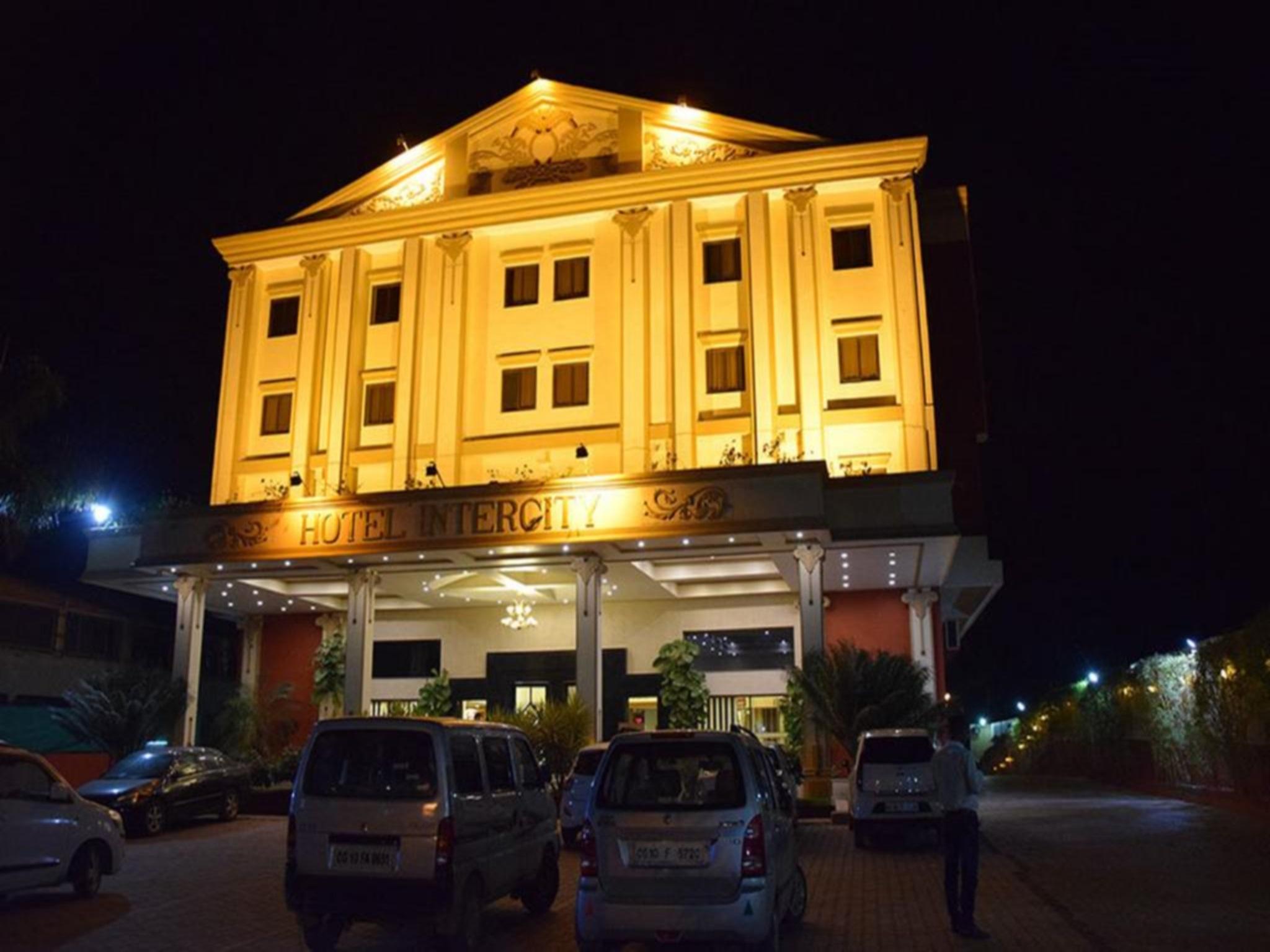 HOTEL INTERCITY INTERNATIONAL 2/20