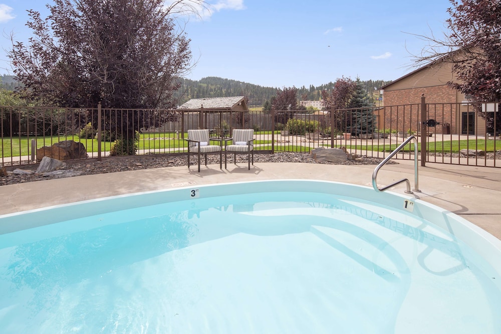 Best Western Golden Spike Inn & Suites 23/33