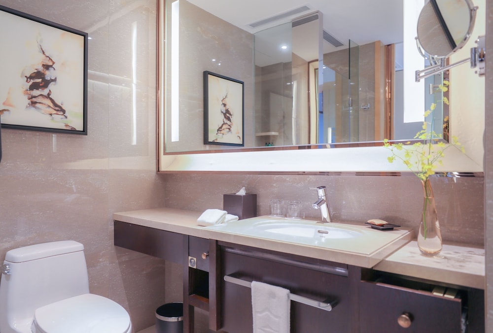 Deluxe, Twin Beds, Sea View, Shangri La Xiamen 7/9