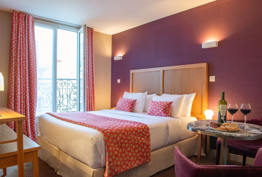 Hotel 29 Lepic 35/66
