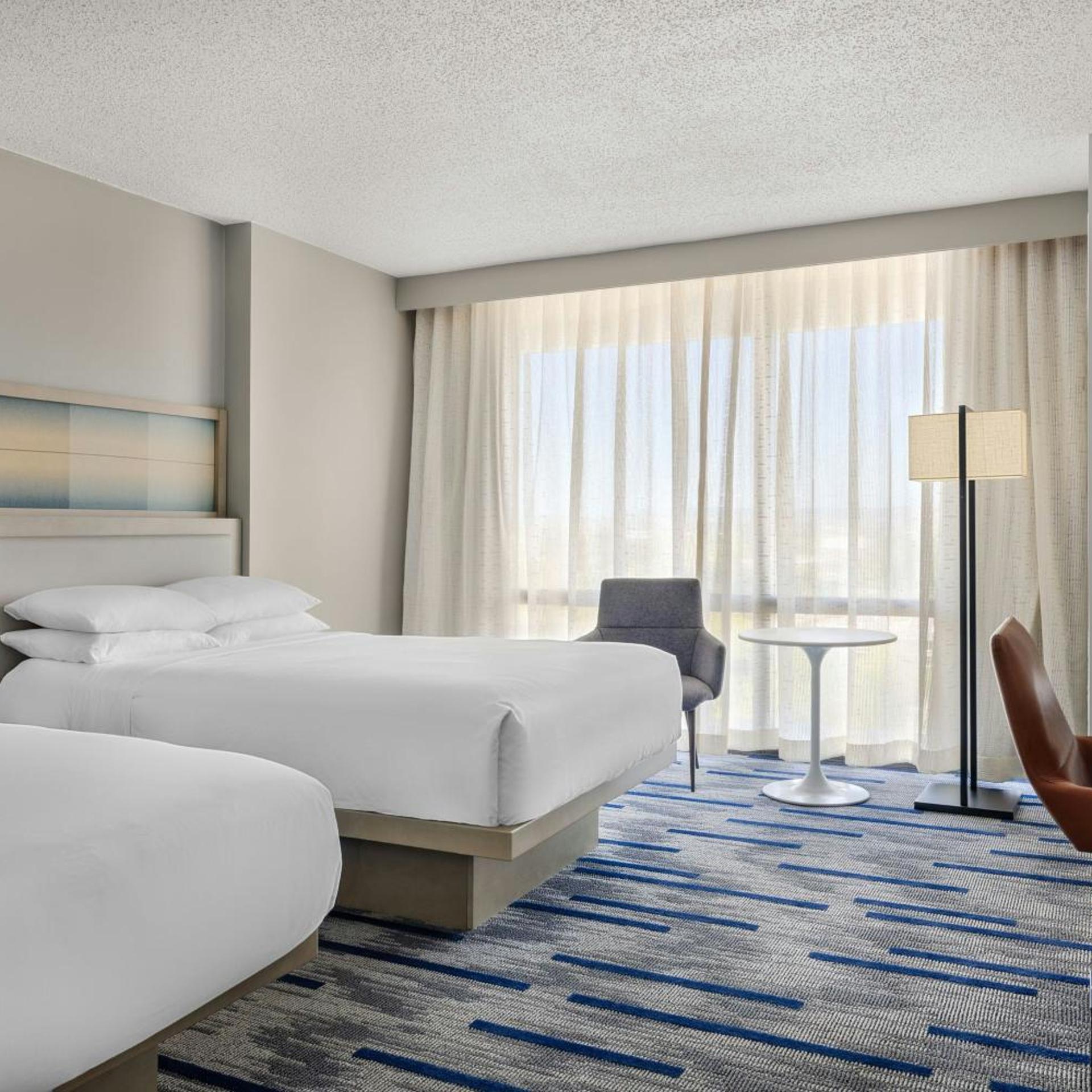 Room, Double Bed, Saddle Brook Marriott 5/7