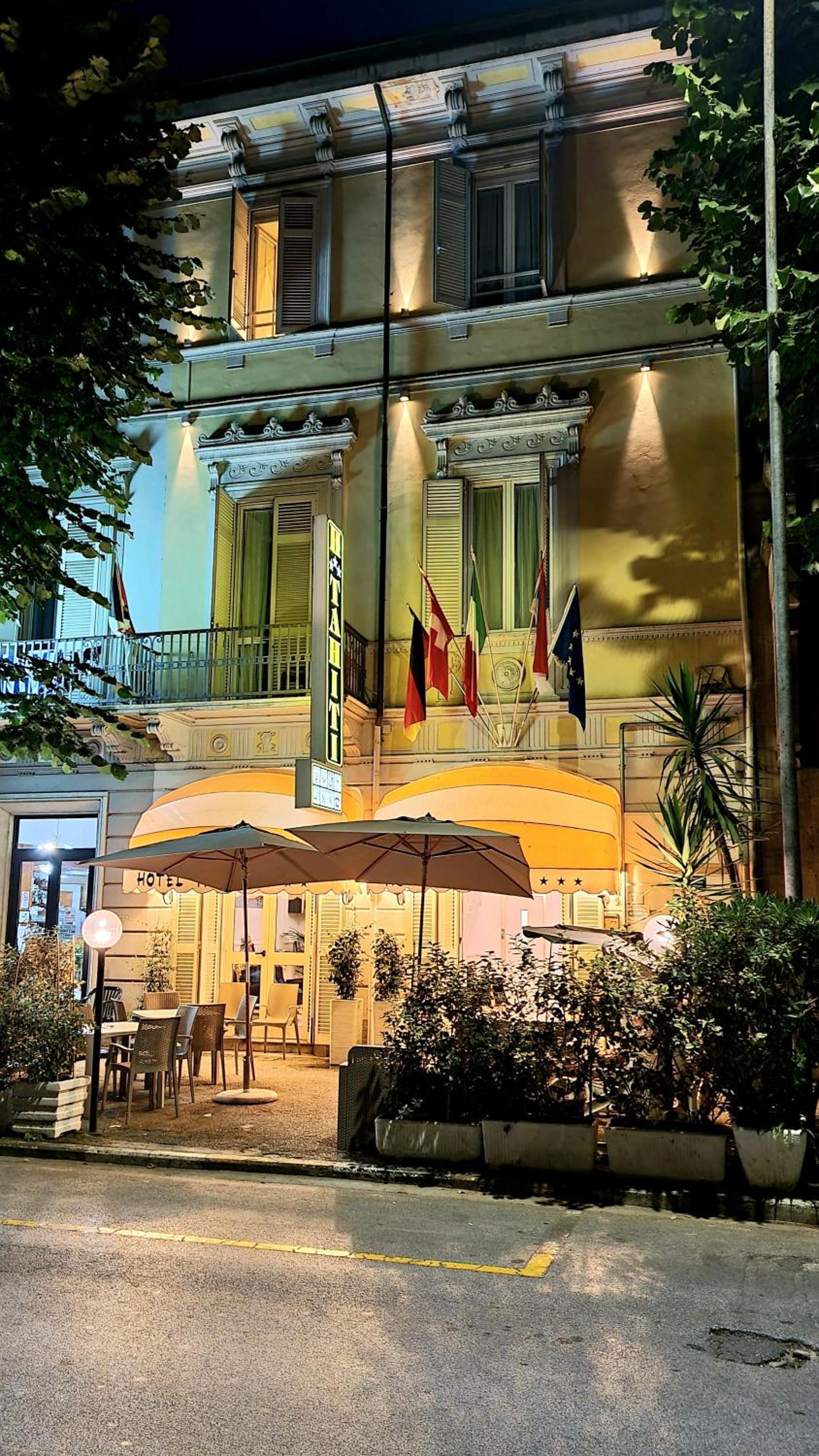 Tahiti Hotel 2/50