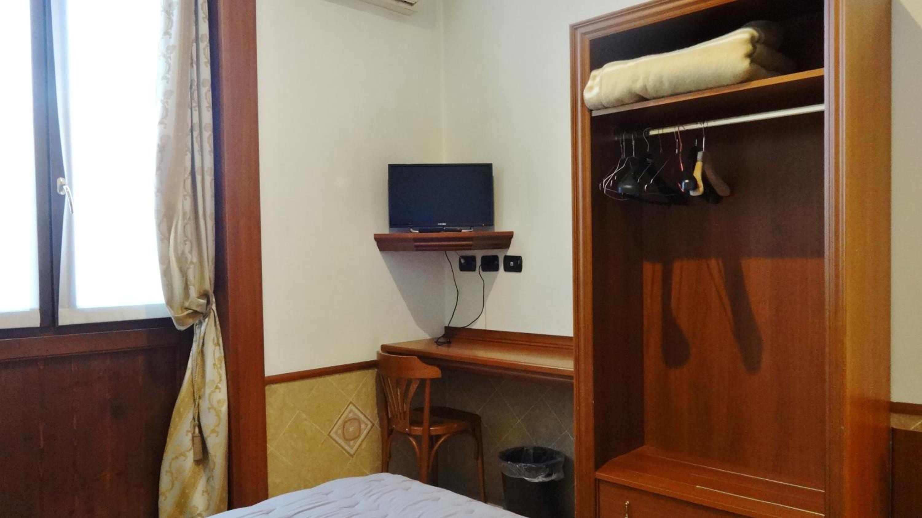 Hotel Astrid 40/50