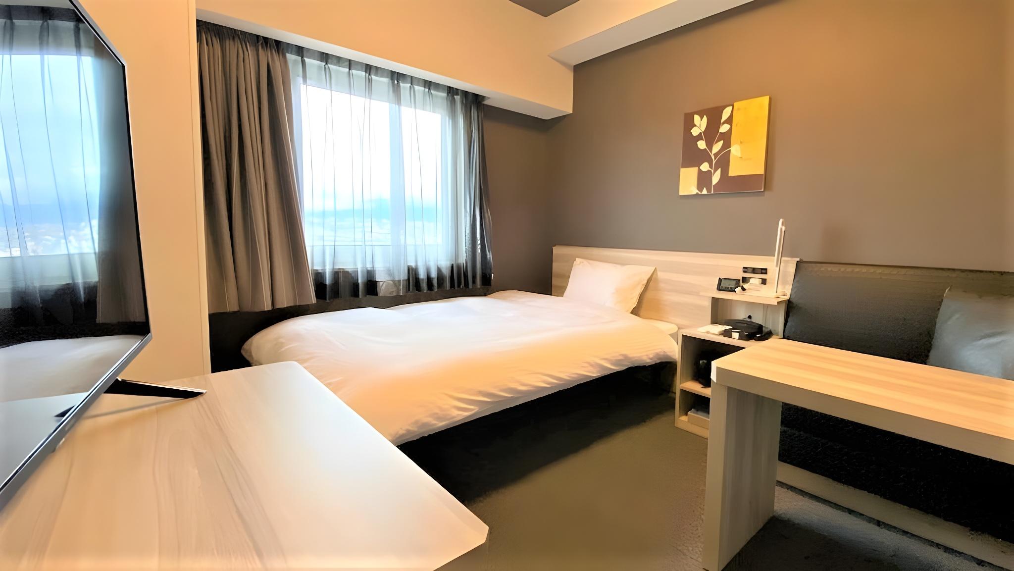 Room, Single, Electronic Cigarette Only, Smoking