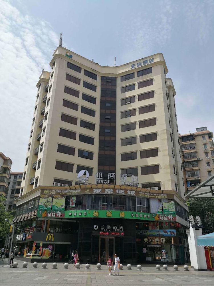 Insail Hotel (Guangyuanxincun Jingtai Pedestrian Street Guangzhou) 2/19