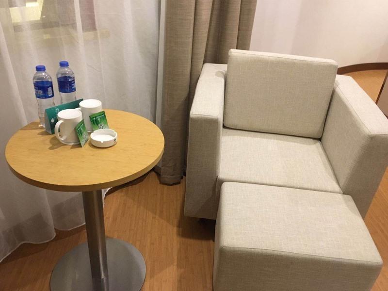 Greentree Inn Shaoxing Binhai New City Dongsen Commercial Square Hotel 20/24