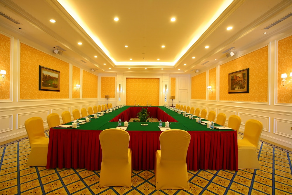 Country Garden Chizhou Phoenix Hotel 45/60