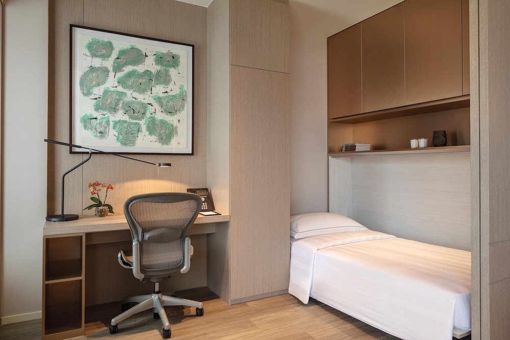 Pan Pacific Serviced Suites Orchard 27/76