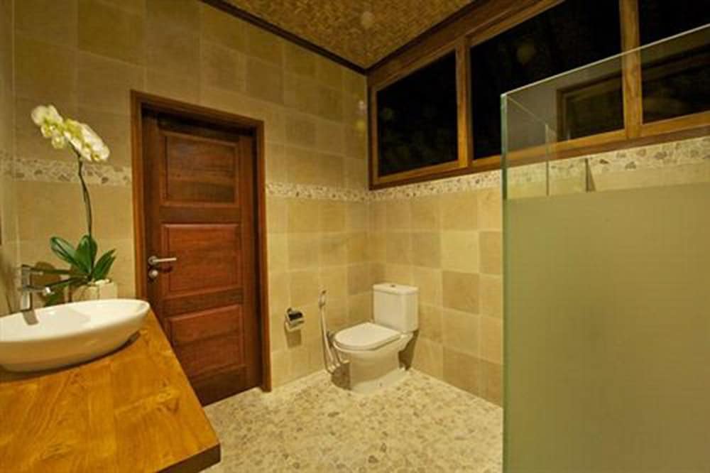 Three Monkeys Villas 40/43