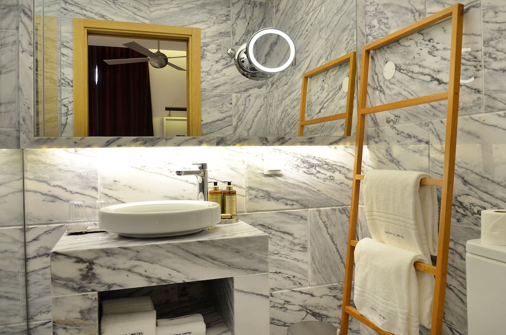 غرفة بسرير كوين، Browns Central Hotel 10/10