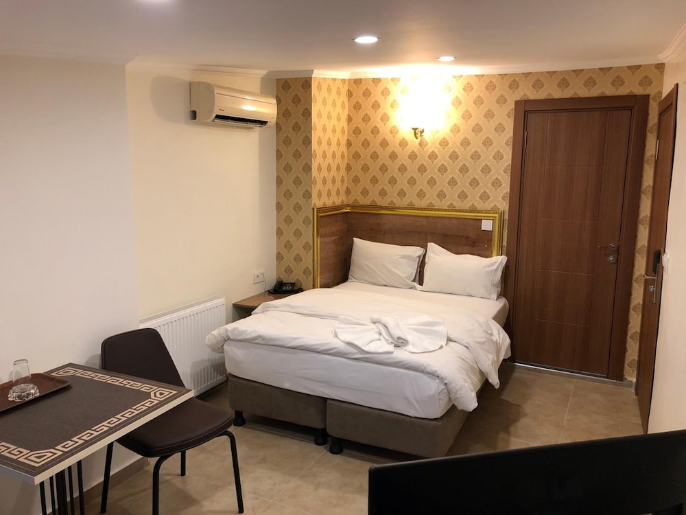 Hotel Real Life 13/74