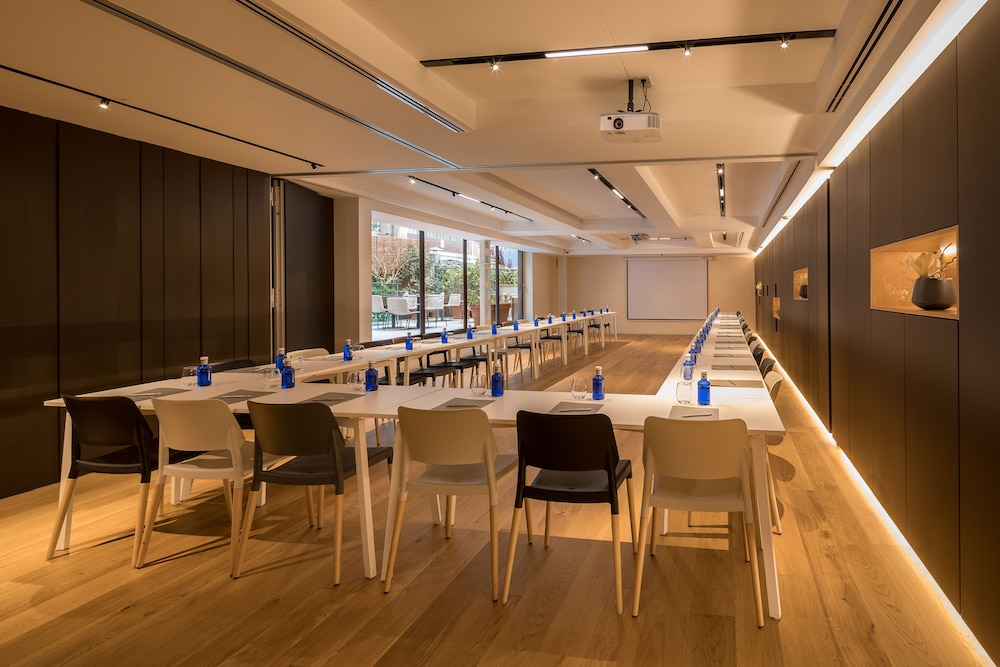 Ohla Eixample 45/54