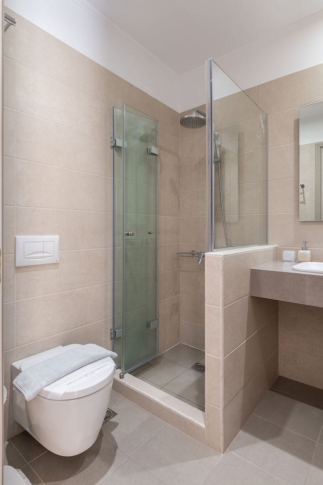 Viaggio Elegant Rooms 45/50