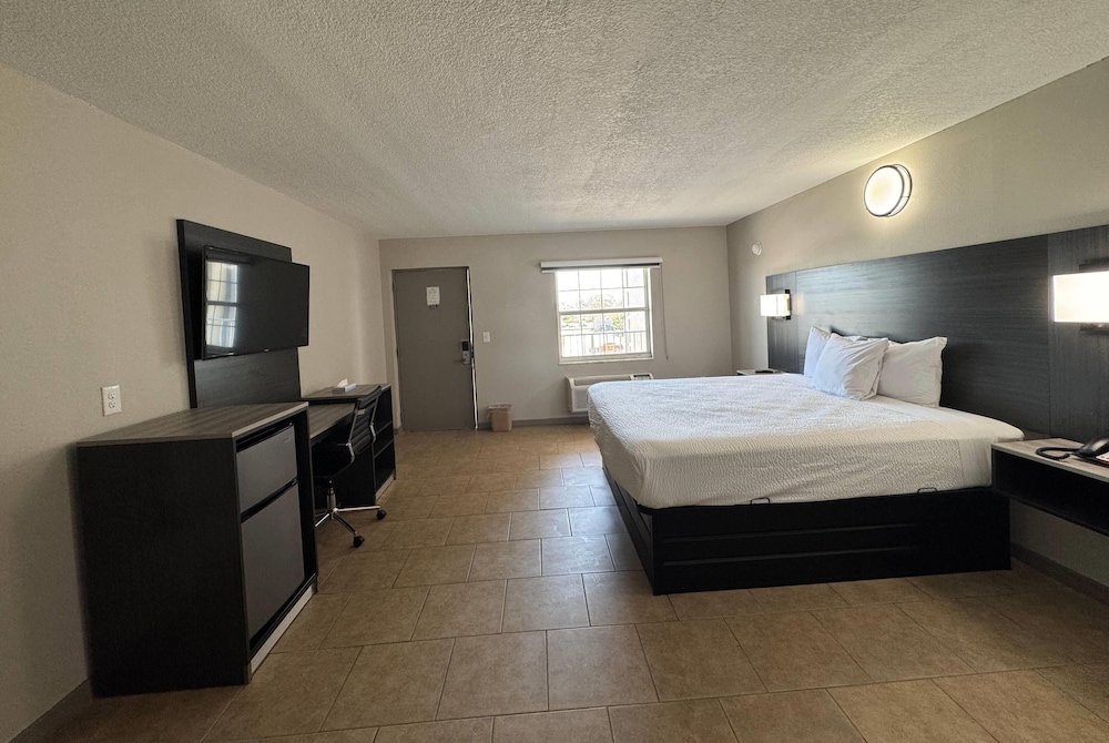 Travelodge by Wyndham Venice 25/46