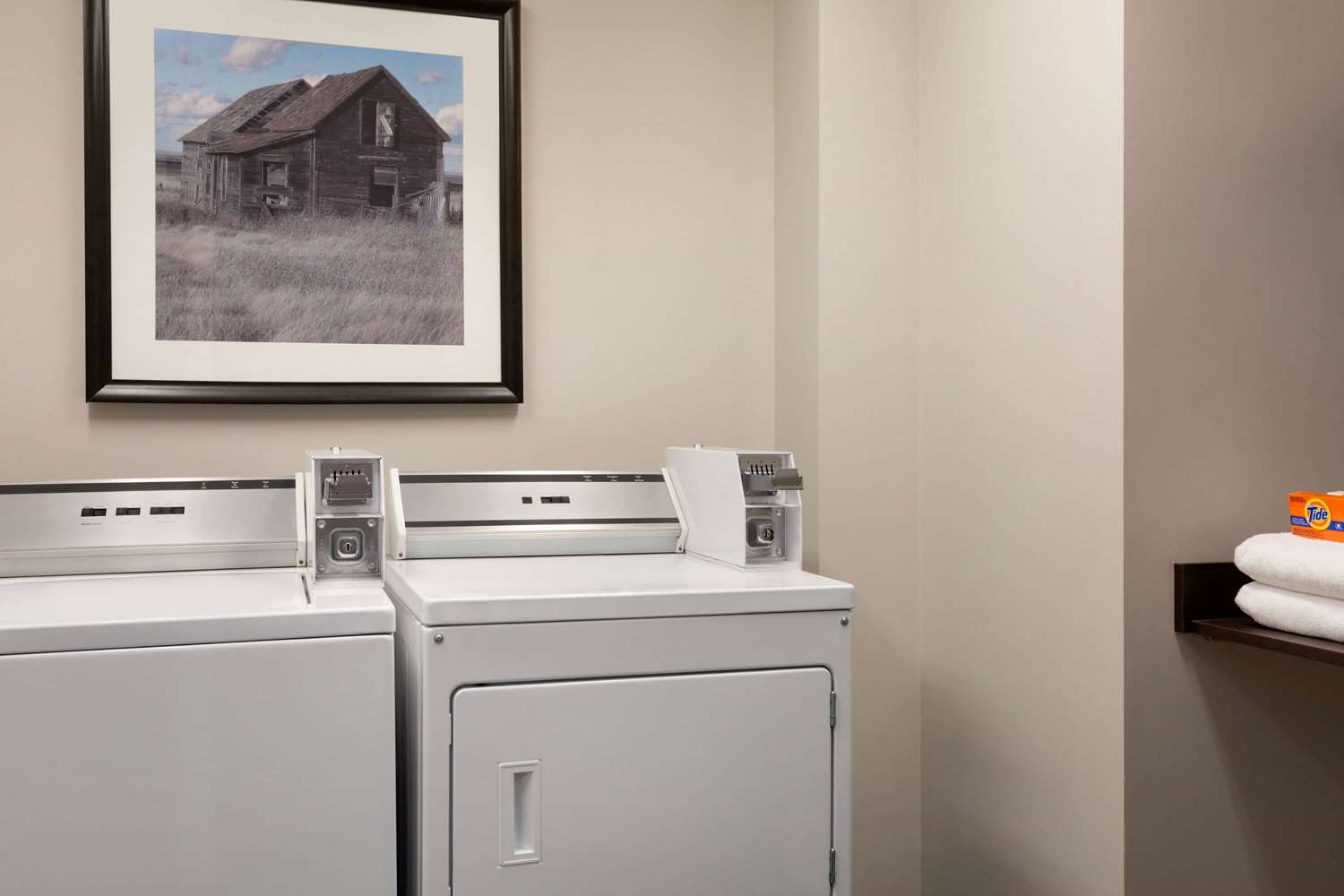 Microtel Inn & Suites By Wyndham Estevan 26/30