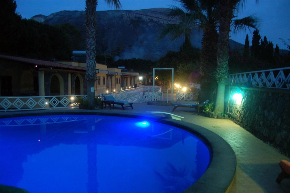 Al Togo Hotel 21/50