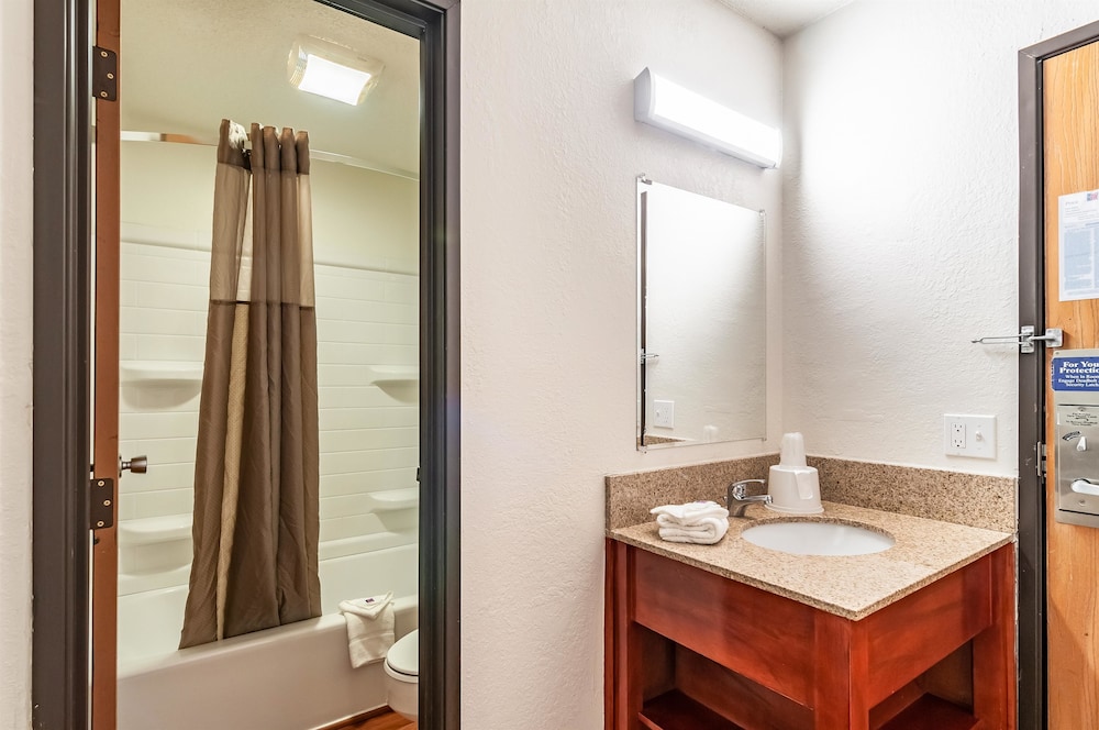 Motel6 Naperville, IL 18/44