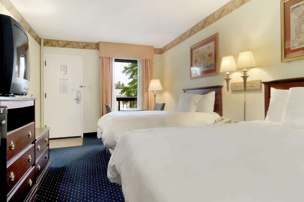 Baymont by Wyndham Tallahassee 24/50