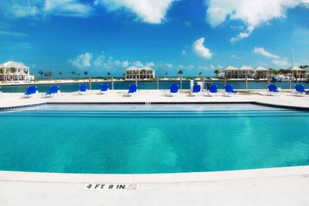 Cape Eleuthera Resort and Marina 38/40