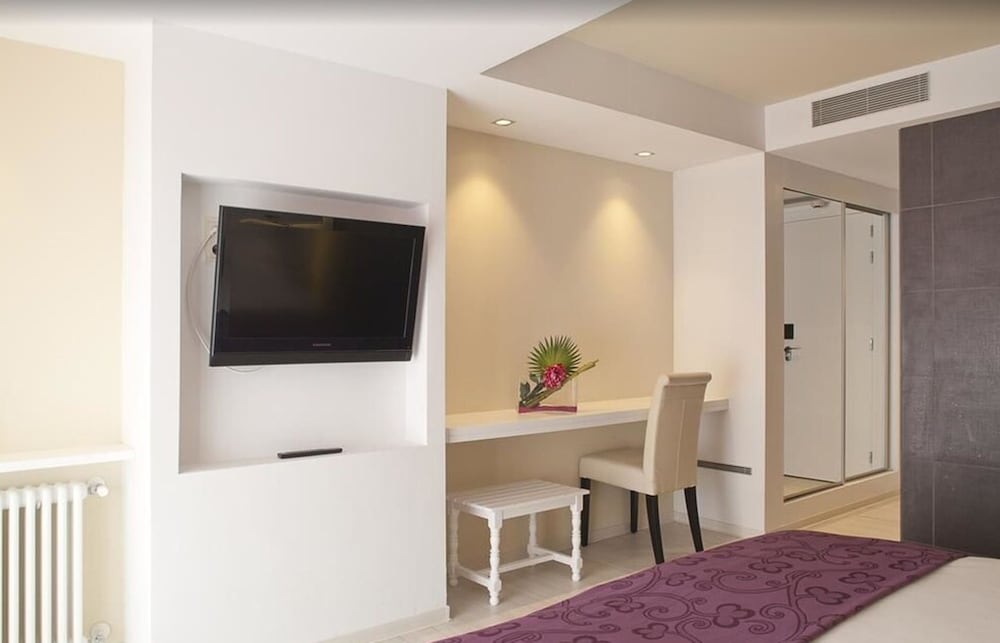 HOTEL SPA LA TERRASSA 36/48