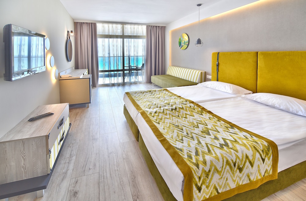 Grifid Encanto Beach Ultra All Inclusive 10/49
