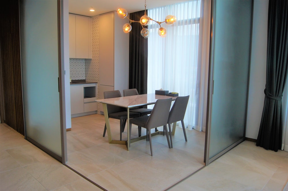 AM HOTEL 35/44