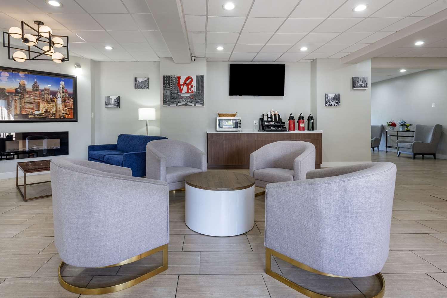 Comfort Inn Philadelphia International Airport West 24/44