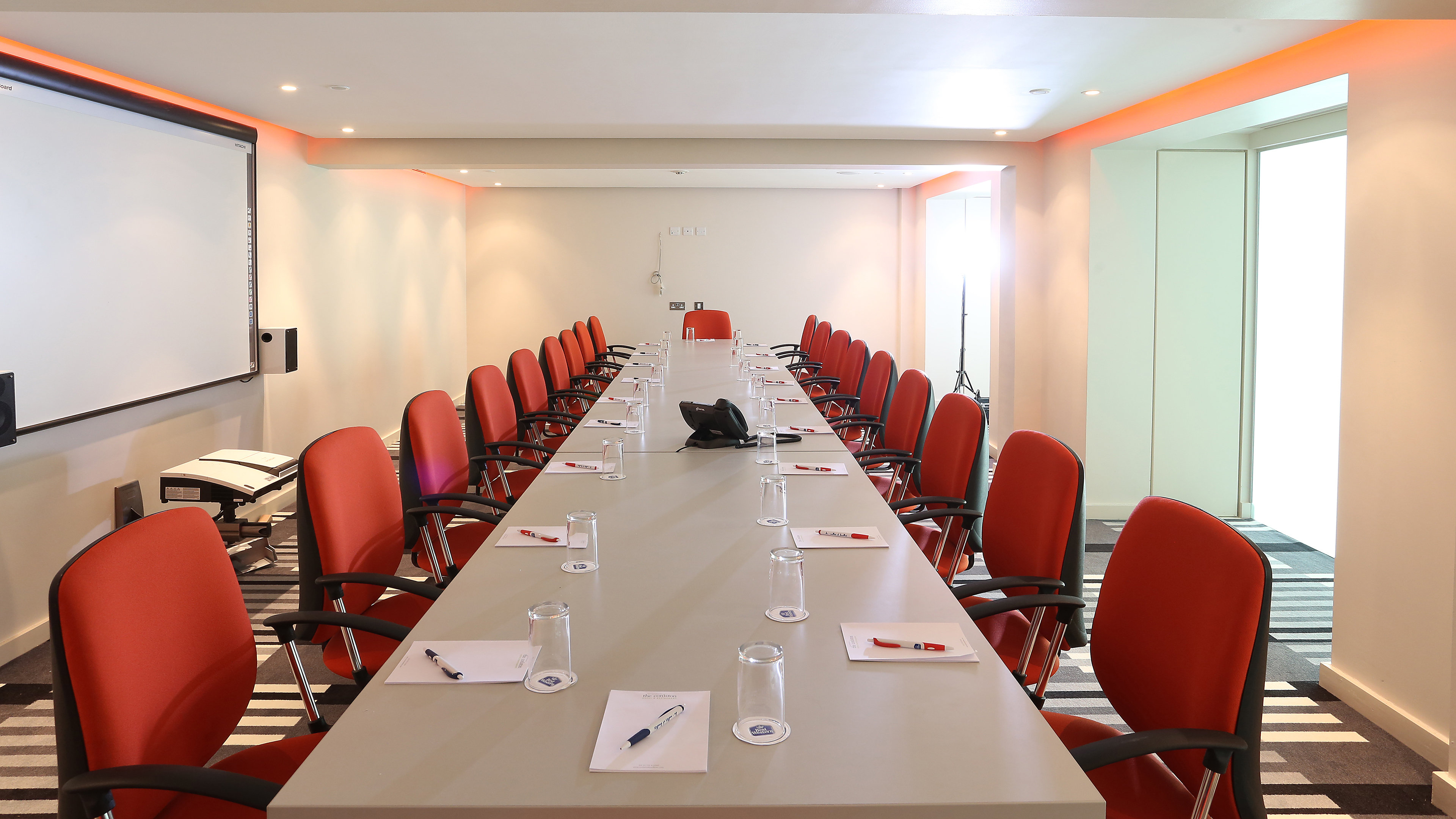 Holiday Inn Sittingbourne 37/50